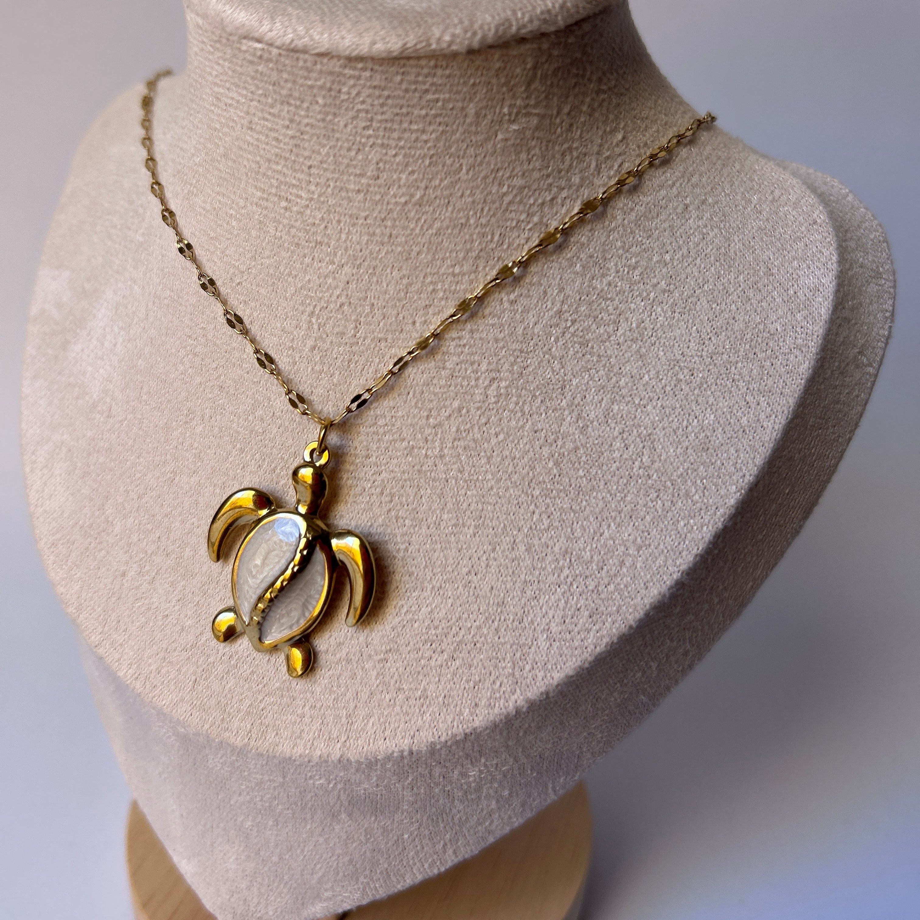 Collar KURMA